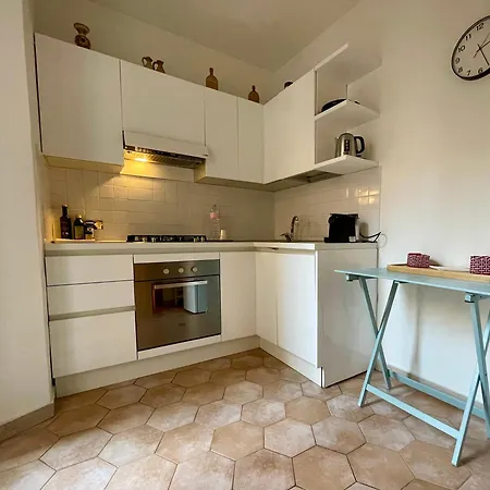 Apartment Professor's House In Porta Pia Rome